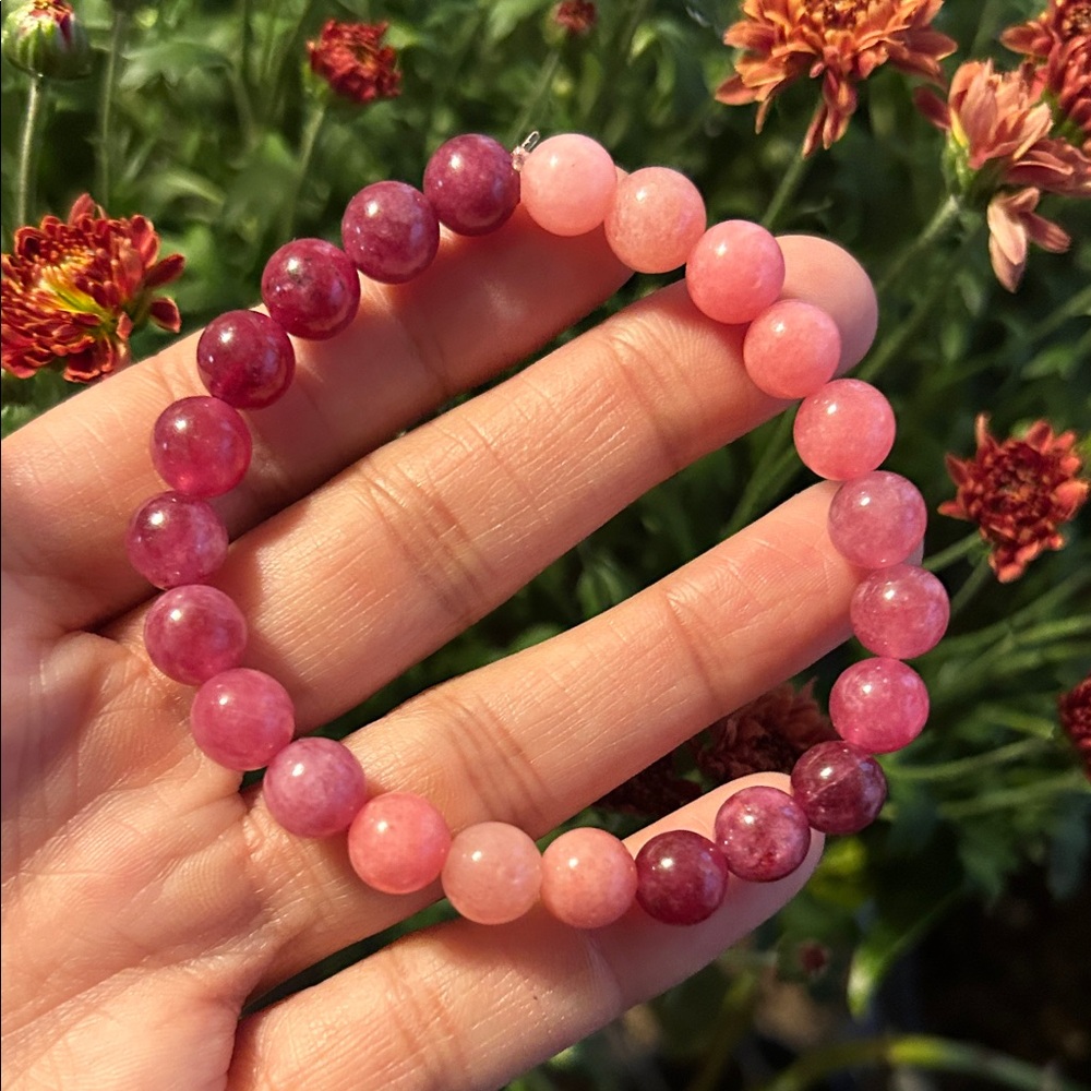 Handmade Ombré Strawberry Quartz + Pink Quartzite Beaded Bracelet *